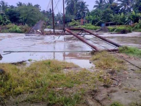 Lluvias afectan a Manabí: un puente se cayó en Rocafuerte y en 24 de Mayo hubo deslave