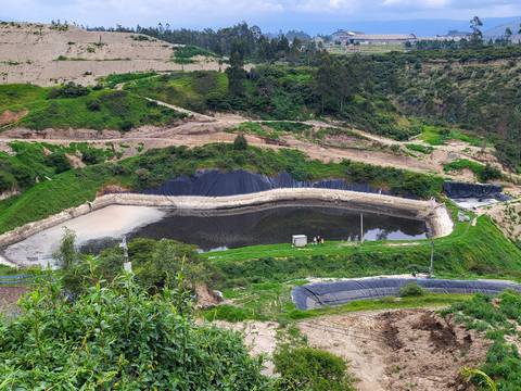Municipio de Quito prevé construir una piscina de lixiviados en otra zona para construcción del cubeto 11