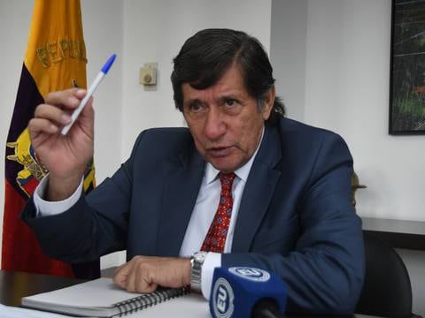 César Rohón: Esmeraldas será declarada en emergencia vial y de infraestructura