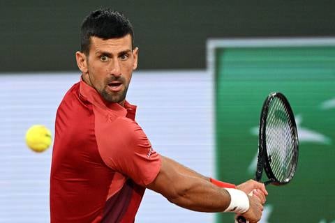 Novak Djokovic elimina a Roberto Carballés y avanza a tercera ronda de Roland Garros