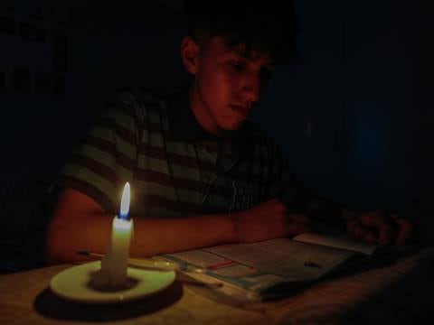 Horarios de cortes de luz en Los Ríos este jueves, 18 de abril, según CNEL