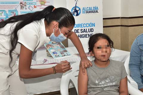 Vacuna contra el virus del papiloma humano se aplica en el Hospital Bicentenario de Guayaquil 