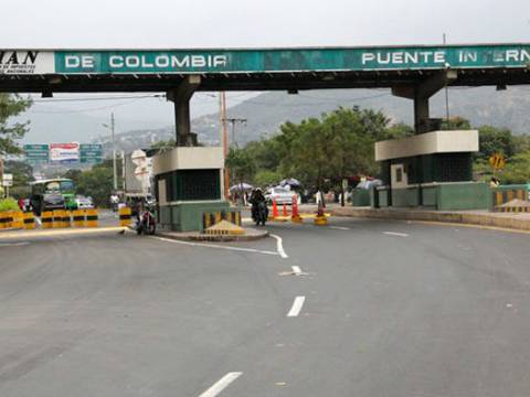 Venezuela y Colombia reabren paso fronterizo desde hoy para el transporte de carga