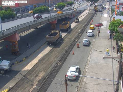 Cierre de la avenida 25 de Julio por trabajos de reasfaltado en el sur de Guayaquil 