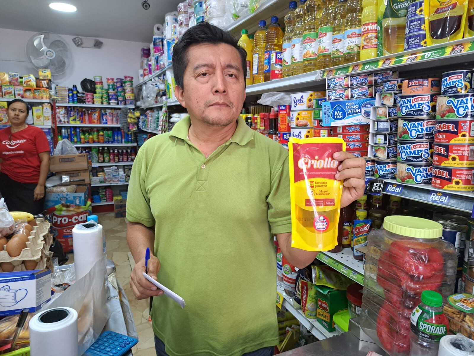 Con menos presión en mercado internacional del aceite, en Ecuador se espera que precios ya no suban y en las tiendas, que llegue el producto popular