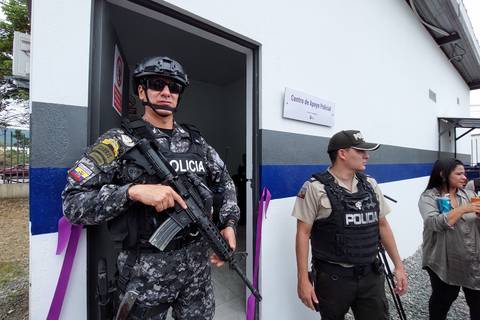 Un centro de apoyo policial se inauguró este lunes en el hospital Monte Sinaí 