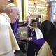 Papa Francisco compara a monjas chismosas con "terroristas" de Sendero Luminoso