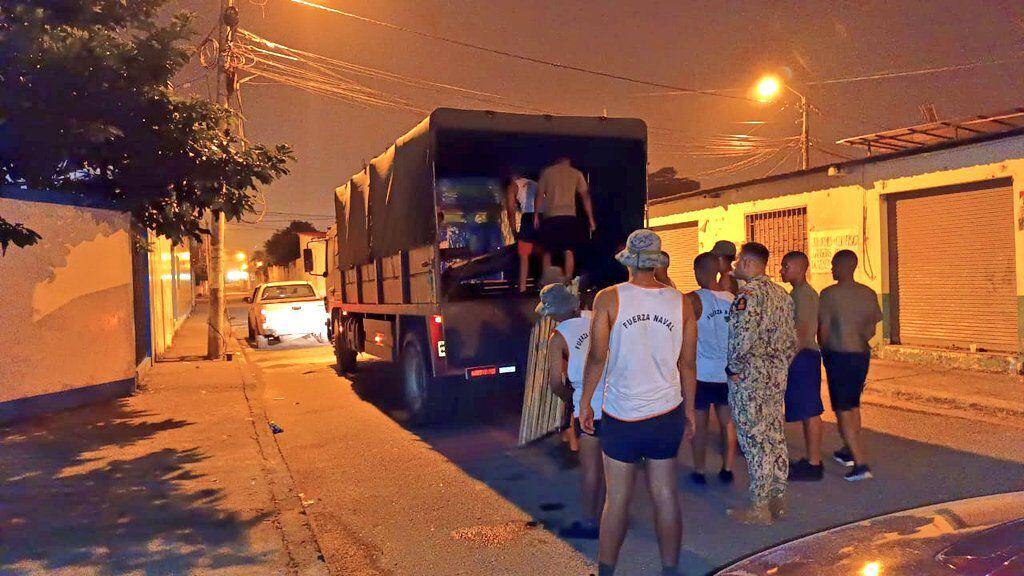 Qué y dónde se puede donar para los damnificados en Esmeraldas