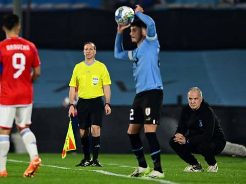 ‘Factor Marcelo Bielsa’, el ‘otro rival’ que debe superar Ecuador ante Uruguay en la eliminatoria sudamericana al Mundial 2026