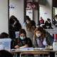 Chile analiza dividir en 2 días los comicios constituyentes y municipales de abril