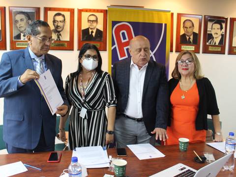 Asociación Ecuatoriana de Radiodifusión presentó reforma a la Ley de Comunicación