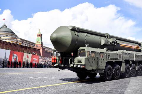 Vladimir Putin ordena ejercicios nucleares en Rusia, en respuesta al envío de tropas occidentales a Ucrania