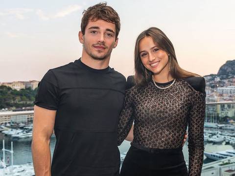 El piloto de Fórmula 1, Charles Leclerc, está soltero; anunció su separación de su exnovia, con la que duró tres años