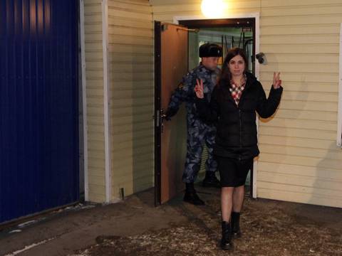 Rusia excarcela a dos integrantes de Pussy Riot