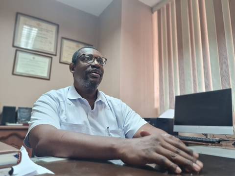 ‘Los universitarios meditan sobre las condiciones del país en el que ejercerán su actividad laboral, los conflictos bélicos, el medioambiente y la inseguridad”, dice el catedrático Lenin Hurtado