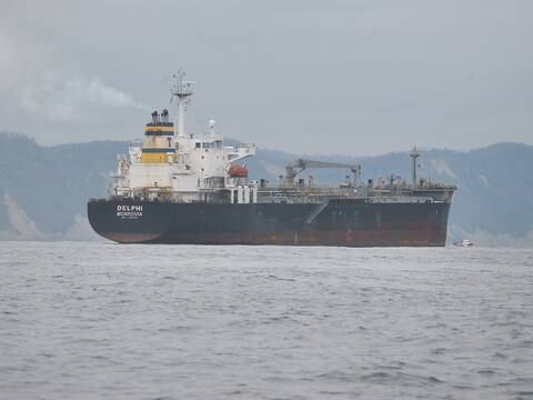 Cuenta regresiva para que termine o se revise polémico contrato entre Flopec y Amazonas Tanker