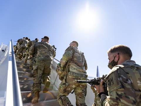 Joe Biden ordena enviar cientos de soldados estadounidenses a Somalia para combatir a los yihadistas