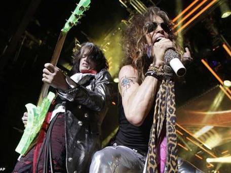 Aerosmith cancela otra parte de su gira por recaída en drogas de Steven Tyler