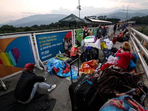 El canciller José Valencia asegura que corredor humanitario para venezolanos no solo depende de Ecuador
