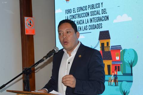 Por motivos de seguridad, Municipio de Cuenca abre proceso de adquisición de vehículo blindado para traslado del alcalde Cristian Zamora