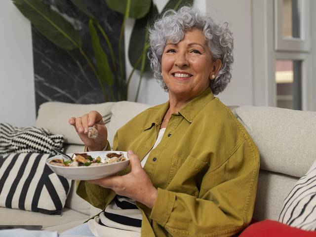 Alimentos para personas mayores de 60 años que te mantiene sano, activo y evitan que subas de peso