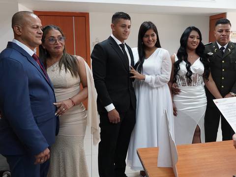 ‘Hace un año le pedí que sea mi novia, ahora aceptó ser mi esposa’: febrero, uno de los meses con mayor número de matrimonios en Guayaquil