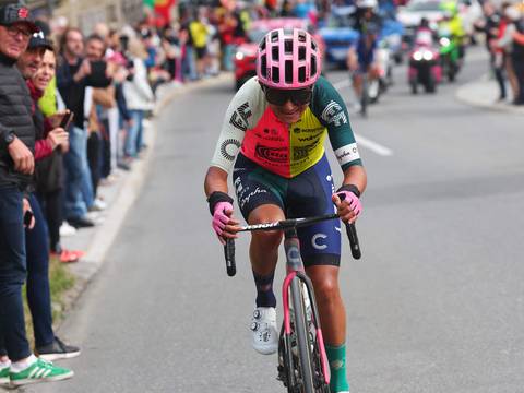 Jefferson Cepeda tenía en sus manos la etapa 13 del Giro de Italia y se la arrebata Einer Rubio