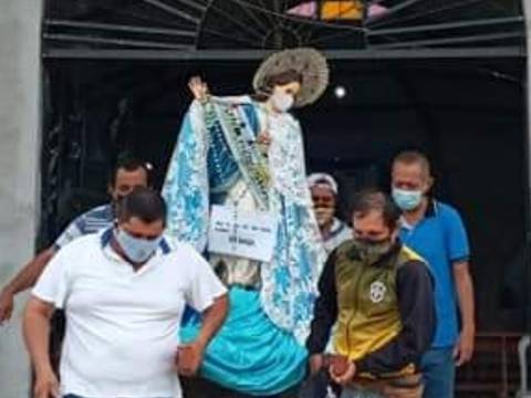 En Tosagua se iniciaron festividades patronales; imagen de Virgen fue cubierta con mascarilla