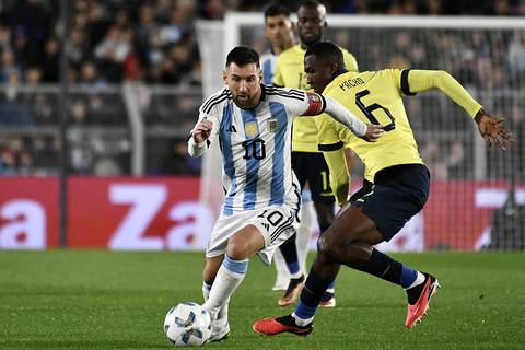 Argentina presenta lista preliminar para Copa América y duelo amistoso ante Ecuador