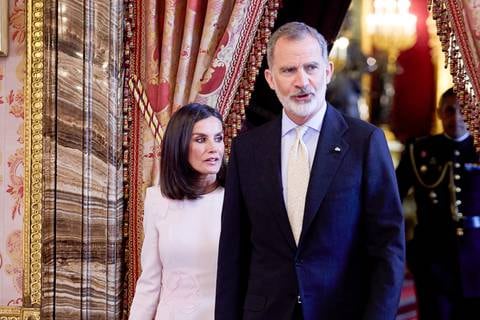 Los reyes de España, Letizia y Felipe, ya no vivirían bajo el mismo techo, afirma el periodista Jaime Peñafiel, autor de ‘Los silencios de Letizia’