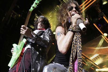 Aerosmith cancela otra parte de su gira por recaída en drogas de Steven Tyler