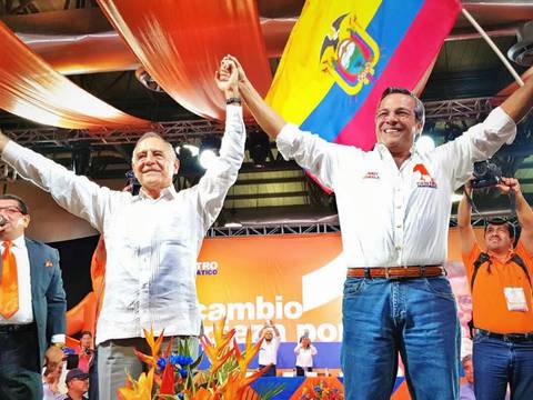 Convención de Centro Democrático oficializó apoyo a Paco Moncayo