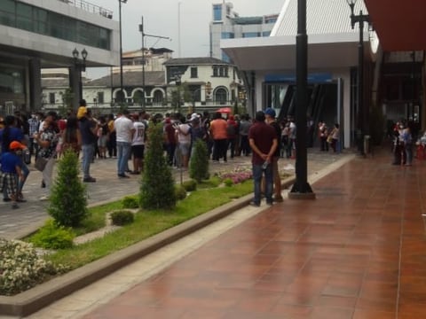 Cierres parciales en avenidas Quito y 9 de Octubre desde este jueves 4 por mantenimiento de la Aerovía