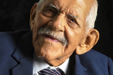 Los 100 años de Carlos Rubira Infante, un alma que nunca dejó de ser madera de guerrero