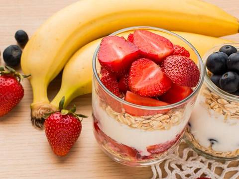 Los dos tipos de frutas que bajan los triglicéridos y cómo consumirlas en la dieta
