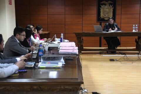 Caso Vocales: al quinto intento, el juez Walter Macías instala la audiencia de evaluación y preparatoria de juicio por tráfico de influencias