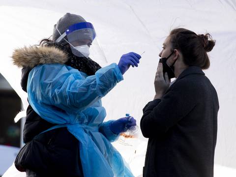 Variante JN1 de coronavirus es la causa del 61% de los casos en Estados Unidos