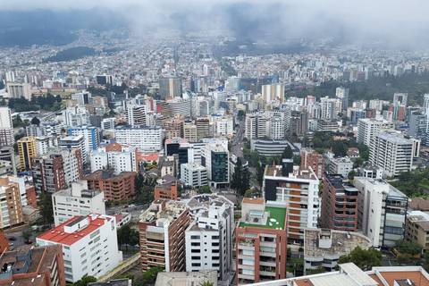 En Ecuador hay más hogares con casa propia, pero también más personas que alquilan una vivienda