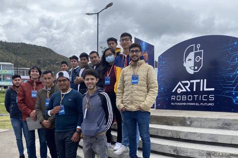 Autonomía para el futuro, en el presente: la propuesta de Artil Robotics para los estudiantes ecuatorianos con interés en desarrollar tecnología