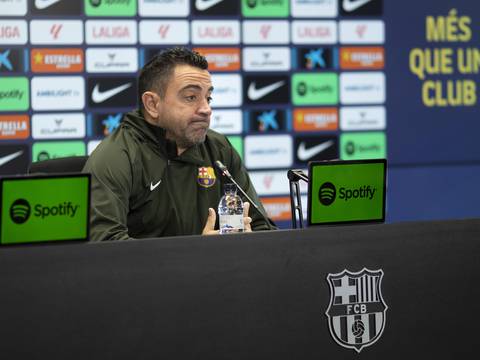 FC Barcelona destituye a Xavi Hernández