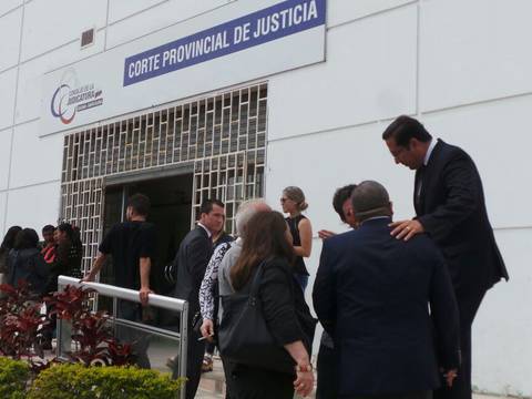 40 años de prisión para acusados de crimen de argentinas en Montañita