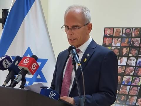 Embajador de Israel recalcó que todos los diplomáticos reciben protección de la policía de ese país