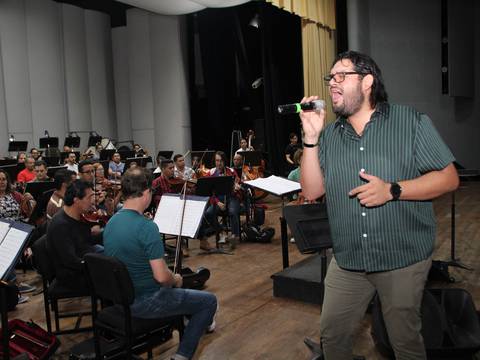 Ritmos tropicales sinfónicos con Darío Chica y la Orquesta Sinfónica de Guayaquil en concierto, este sábado 29