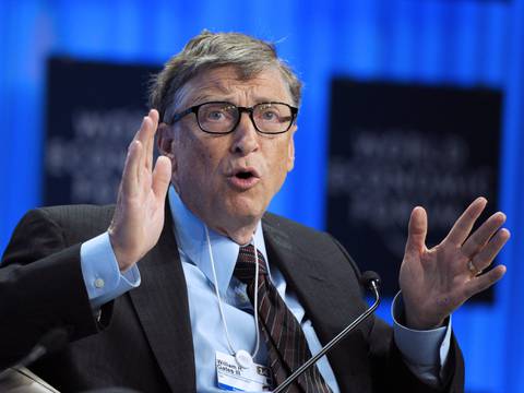 Bill Gates cree que la transición de Donald Trump está complicando la entrega de vacunas para el COVID-19