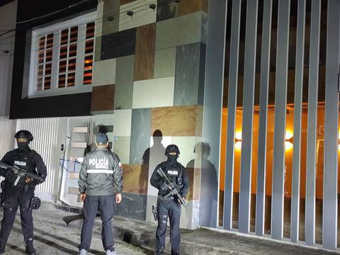 Bienes de narcotraficante ecuatoriano, preso en Colombia, pasaron a custodia de Inmobiliar, entre ellos una camaronera, mansiones en vía a Samborondón y jeep Gladiator Rubicon