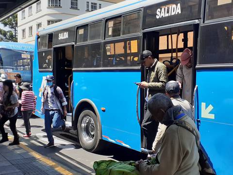 Jueza no dio paso a pedido de transportistas para el aumento del pasaje en Ambato