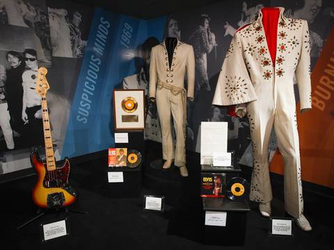 Exposición en Graceland deja ver al joven Elvis Presley