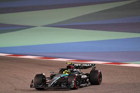Fórmula 1: Mercedes domina los ensayos libres en Bahréin 