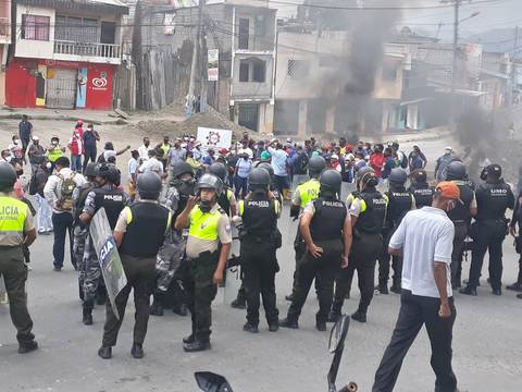 Alcaldes de Esmeraldas anuncian marcha a Quito si Gobierno central no responde por montos pendientes