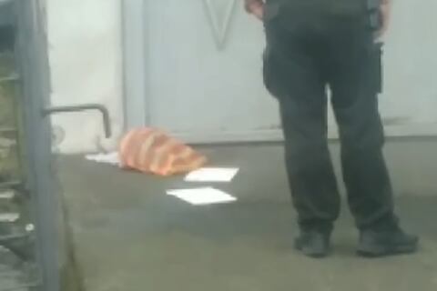 Una cabeza humana fue dejada en una funda en los exteriores de la jefatura policial en La Troncal